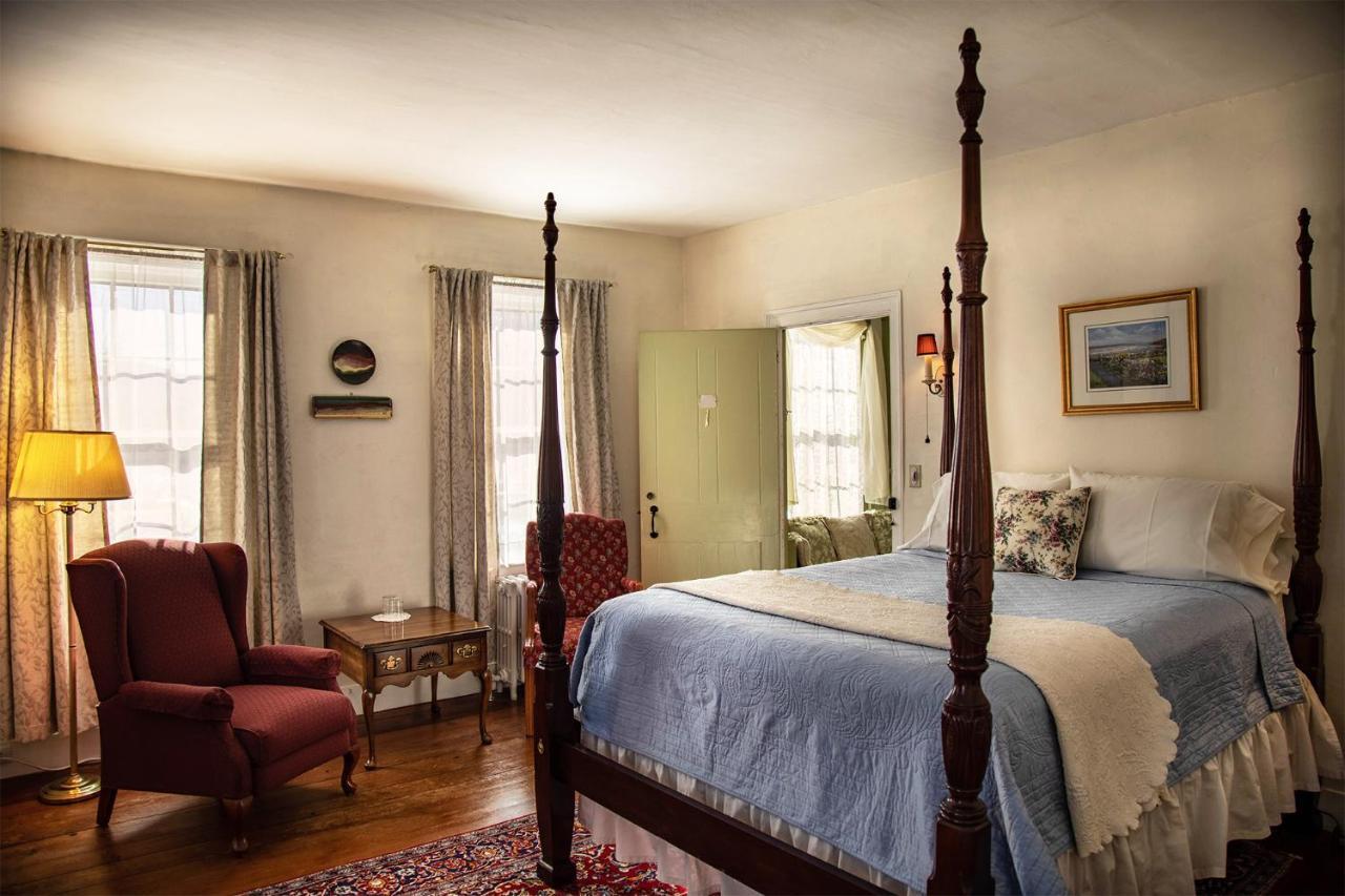 Northfield Centennial House Bed And Breakfast מראה חיצוני תמונה